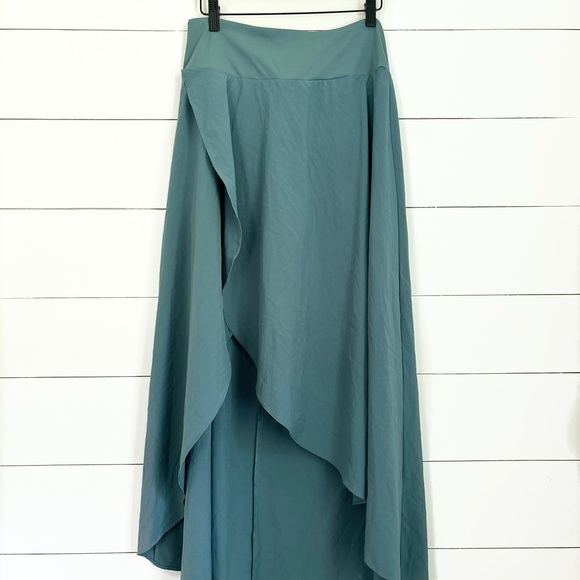 Harlara blue long athlesure skirt with split in front and shorts underneath - Picture 1 of 6